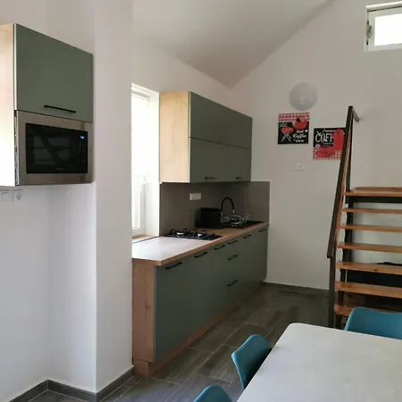 Platan Lazan Nyaralohaz Feriehus Balatonboglár