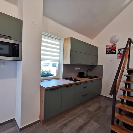 Platan Lazan Nyaralohaz Feriehus Balatonboglár