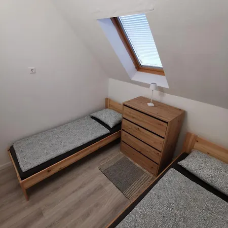 Platan Lazan Nyaralohaz Feriehus